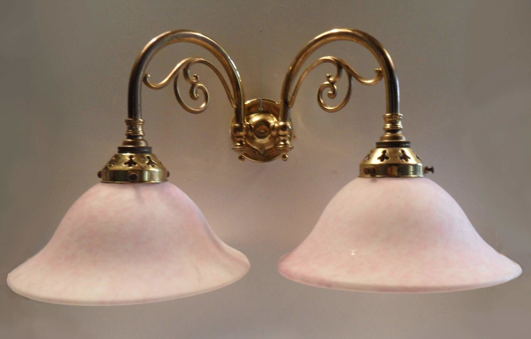 Lumière de Mur Laiton Cru, Sconce Double Éclairage Mur, en Double, Modèle d'art Nouveau