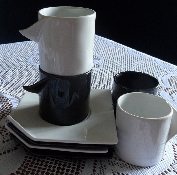 Ensemble de Café Vintage, Tasses à Noir et Blanc, Soucoupes Inhabituelles, Ensemble 4 Soucoupes, Caf