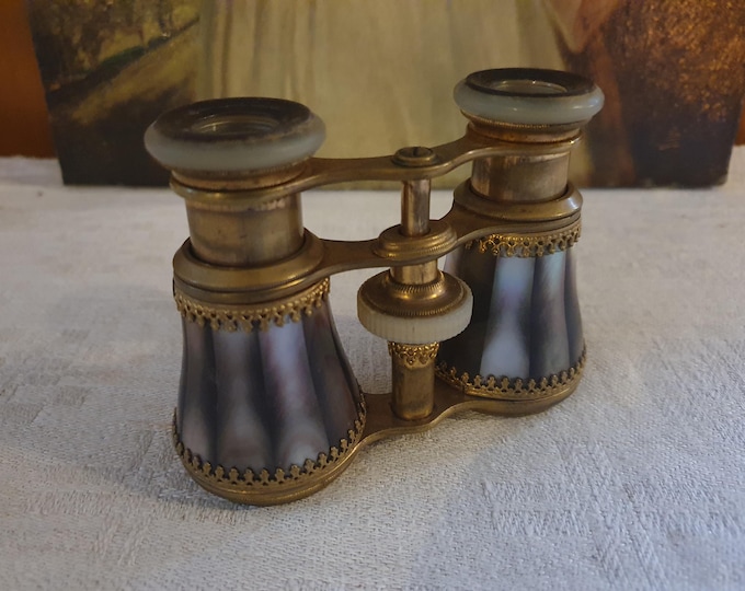 Mother of pearl opera-glass, binoculars, antique French