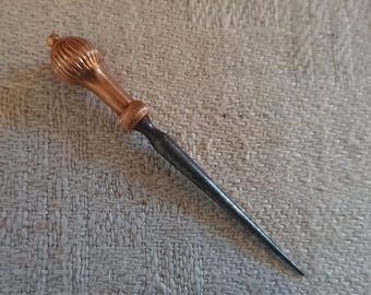 14 k gold sewing awl or sewing stiletto, antique Dutch