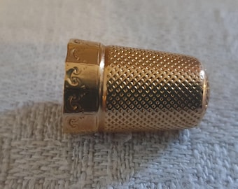 Gold thimble, antique Dutch, 14 ct (2)