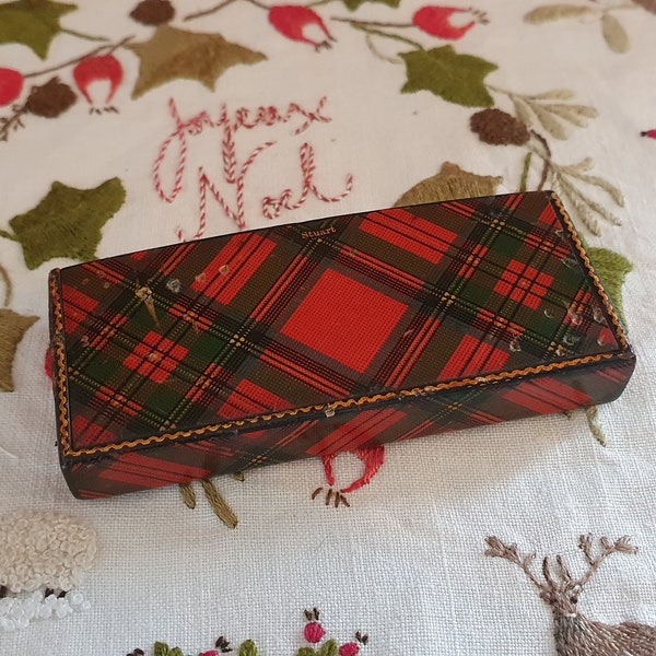 Tartanware Stempelbox in Mc Lean Tartan, antik