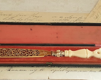 Letter opener, page turner, late 19th century French, silver vermeille