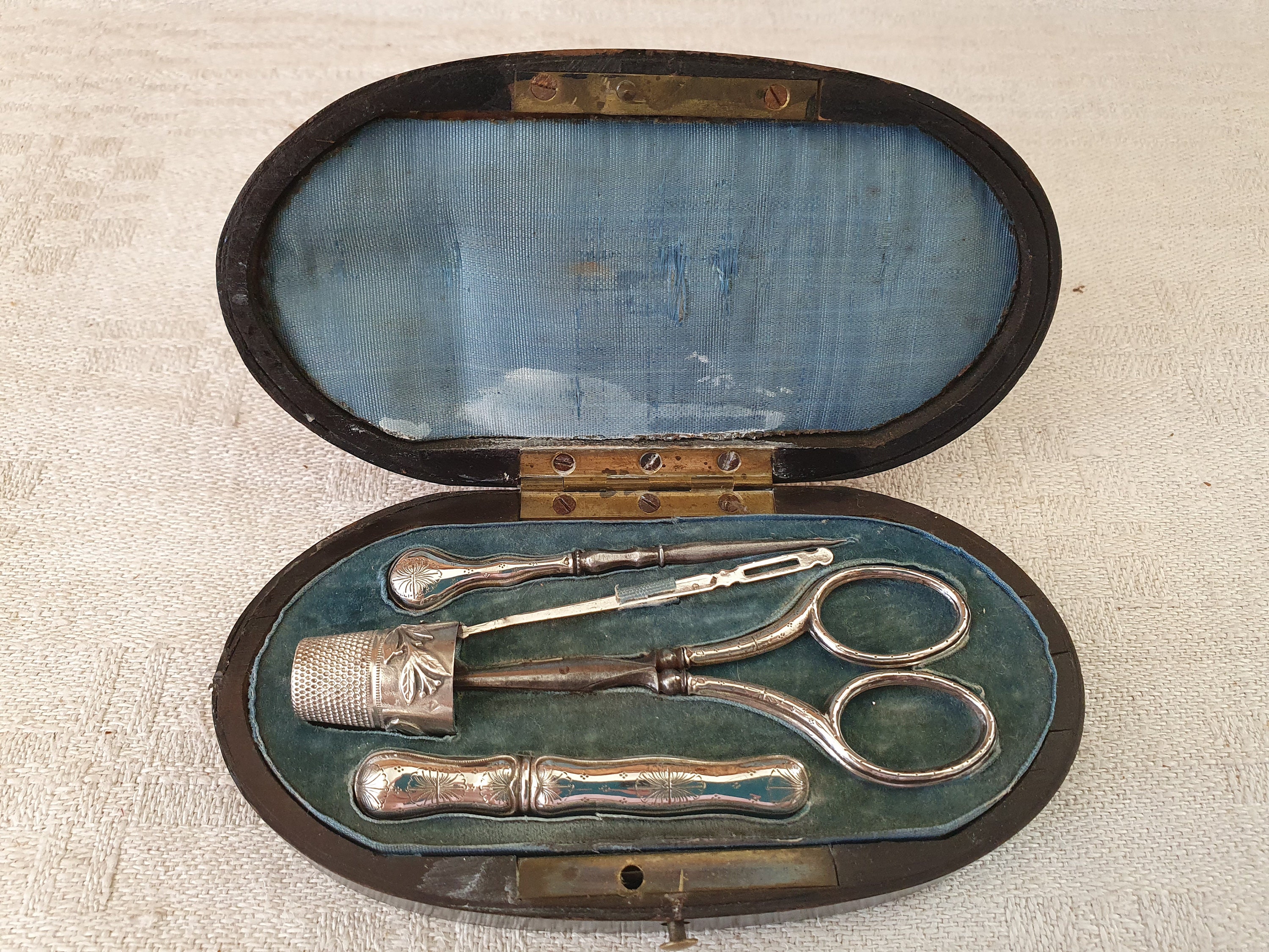 Antique Small Sewing Kit Sized Forged Handle Silver Toned Scissors – Shop  Cool Vintage Decor