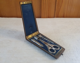 Silver sewing set, in inlaid case, etui with scissors, needle case, thimble and awl, antique French