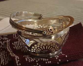 Hallmarked silver thread basket, yarn basket, yarn bowl, wool basket, antique Dutch