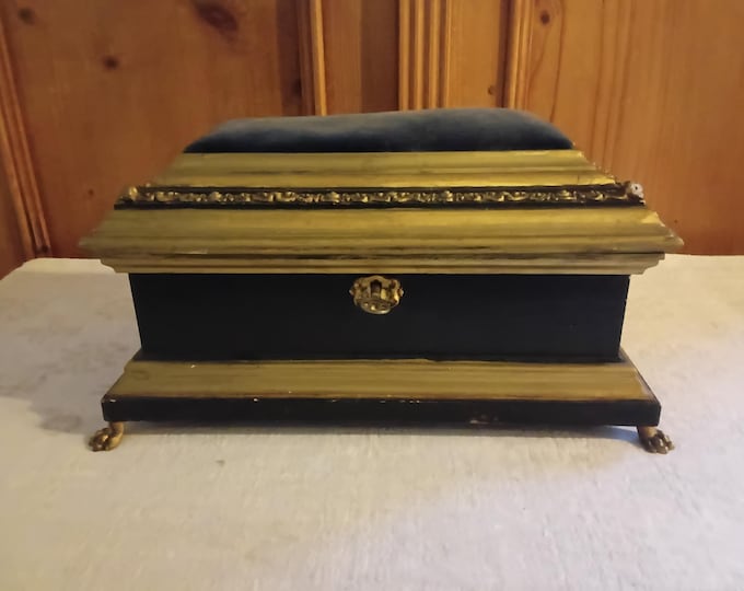 Antique sewing box, 19th century French, Napoleon III, with secret compartements