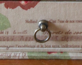 Drawer pull antique gold