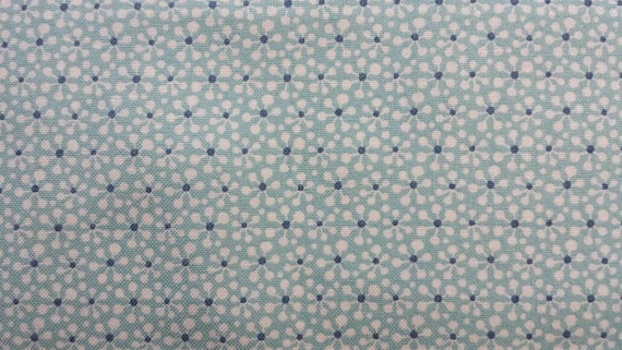 Fabric 100/% Cotton Pollen Dots Black 110cm x 1//2 Metre