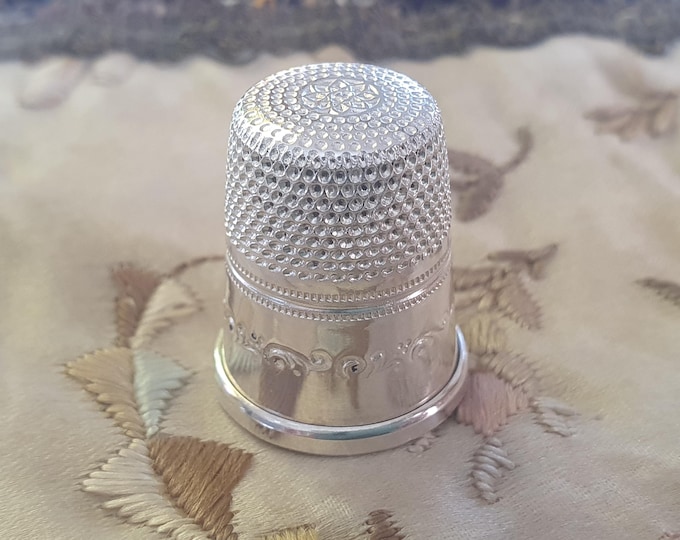 Vintage silver thimble