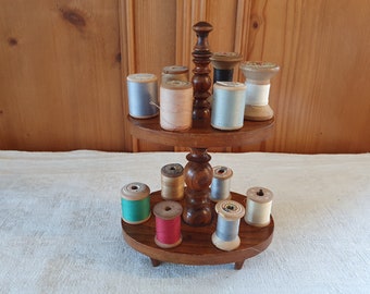 Reel stand, reel holder or bobbin holder, Victorian incl. bobbins