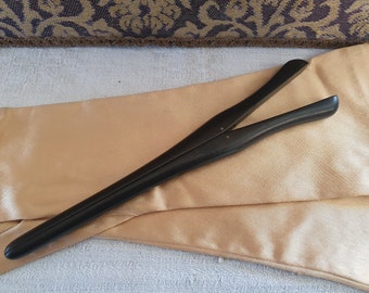 Glove stretchers, glove stretcher, black wooden, antique English, late Victorian or Edwardian.