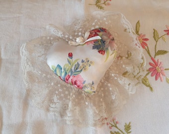 Pin cushion, vintage heart shaped