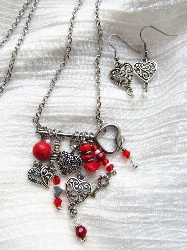 Beaded Necklace Hippie Hippy Skeleton Key Valentine Heart Boho Long Necklace /& Earring Set Boho Chic Stainless Steel Heart Charms