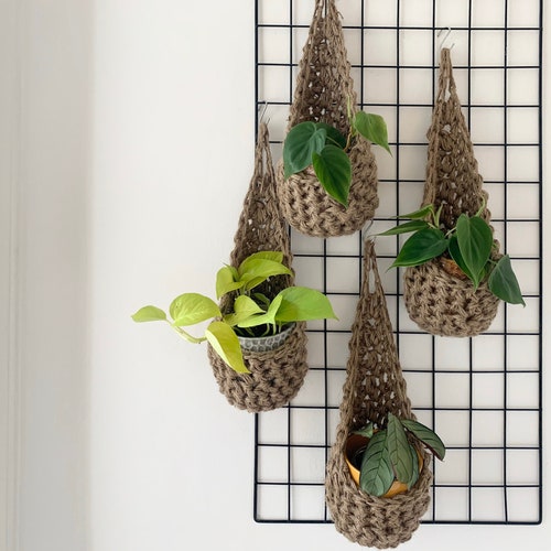 Small Jute Hanging Plant Pot Holder | Boho Wall Planter | Indoor Houseplant Wall Display