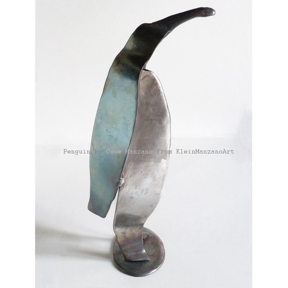 Penguin, Global Warming, Metal Art, Brutalist, Animal Sculpture, Recycled Steel, Tabletop, Constructivist Art, Cosé Manzano, KleinManzanoArt