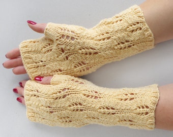 Lace arm warmers, lace yellow merino wool fingerless gloves, lacy wrist warmers, phone plugging fingerless mittens, knitted arm warmers