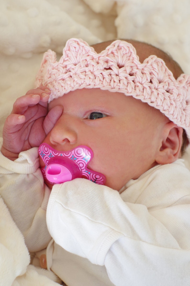Knit Natural White Baby Blanket and Pink Crown for Newborn, Car Seat