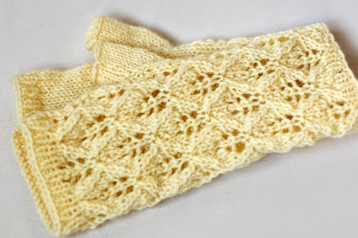 Romantic White Lace Arm Warmers, Knit Fingerless Gloves, Wrist Warmers