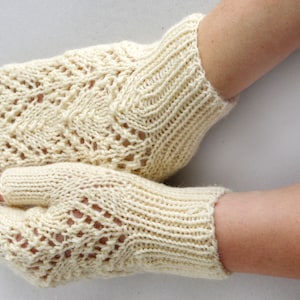 White fingerless Gloves, knit wool arm warmers, lace wrist warmers, fingerless mittens, wedding gloves, knitted armwarmers, lace gloves