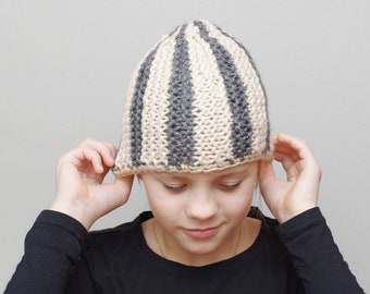 Vertical striped beanie Clearance