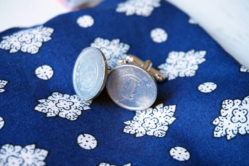 cufflinks with 1 yen coin