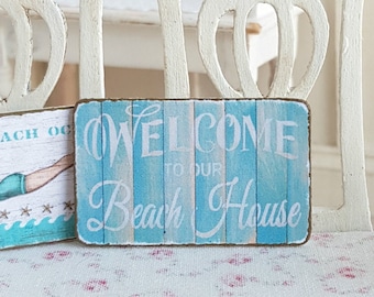 Miniatura para casa de muñecas, letrero de playa, placa de bienvenida, imagen de casa náutica, lámina de playa, decoración para casa de muñecas, estilo rústico chic, escala 1:12