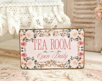 Miniatura para casa de muñecas, letrero de salón de té, placa de salón de té, rosa y crema, decoración de pastelería, cuadro para casa de muñecas, estilo rústico chic, escala 1:12