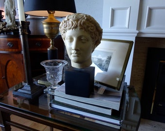 Vintage 1980/'s Female Bust Green Soapstone Sculpture 2 tier black marble base