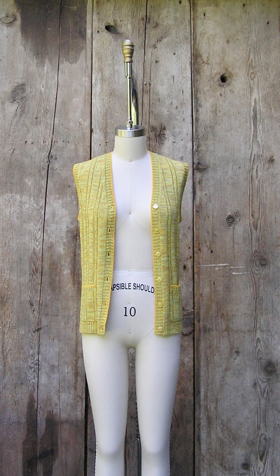 vintage 1970s sleeveless knit top + 70s vintage s… - image 10