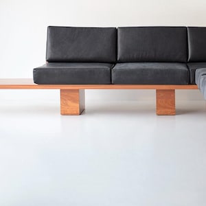 Suelo® Leather Sectional