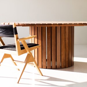 Round outdoor wood dining table, image 4