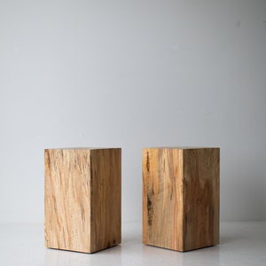 Solid-Wood-End-Table-07