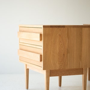 Modern-Nightstand-in-White-Oak-08