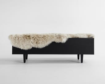Modern Hobby Bench in Black