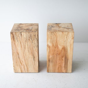 Solid-Wood-End-Table-04