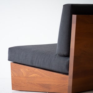 Lounge Chair 09