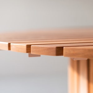 Round outdoor wood dining table, image 6