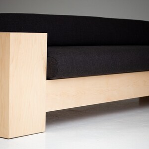 Mondo-Modern-Sofa-08