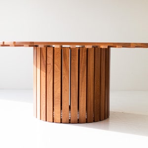Round Outdoor Wood Dining Table- The Hamptons image 10