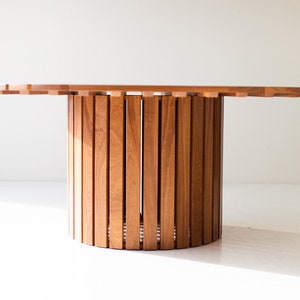 Round outdoor wood dining table, image 10