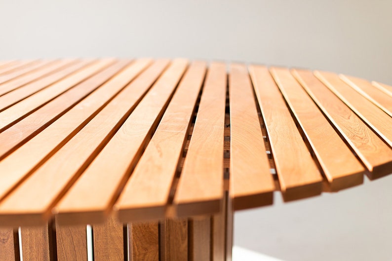 Round outdoor wood dining table, image 2
