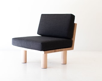 Modern Suelo Side Chair - Turned Leg