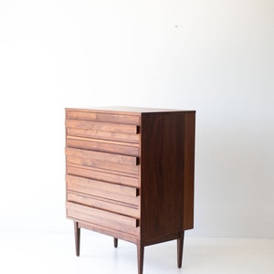 Mid-Century-Modern-Walnut-Dresser-07