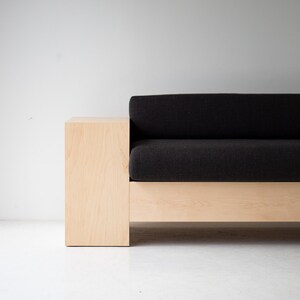 Mondo-Modern-Sofa-07