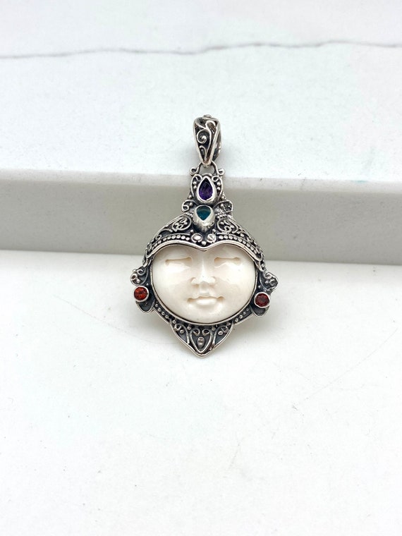 Round Face Bone Face Pendants Round Face Bone Face Pendants