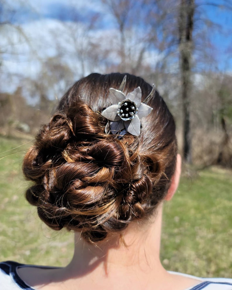 Daffodil Hair Fork Daffodil Hair Fork