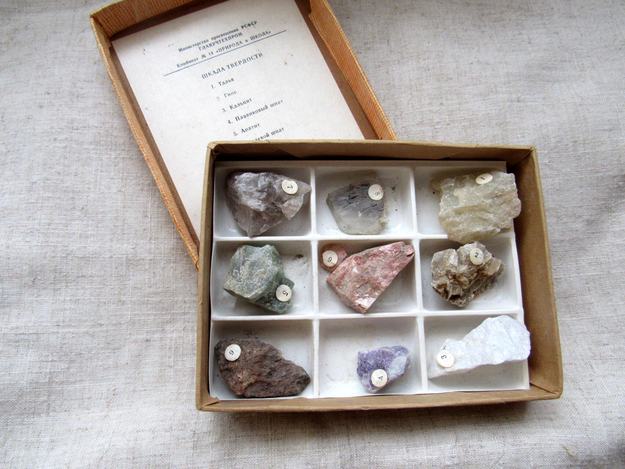 Vintage Mineral Specimen Set, 9 Rough Rock Samples in Box, Numbered ...