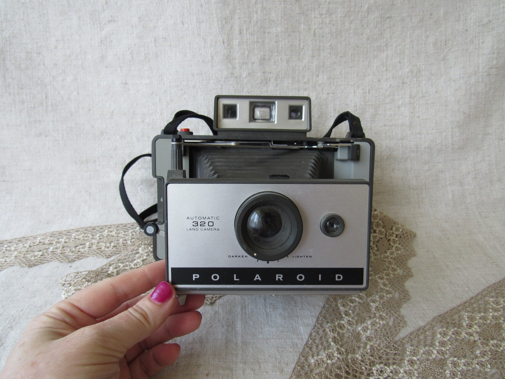 ヴィンテージ ポラロイド オートマチック 320 ランドカメラ、レトロな