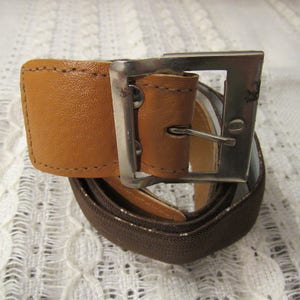 Vintage rubber belt, woman elastic rubbery belt image 2